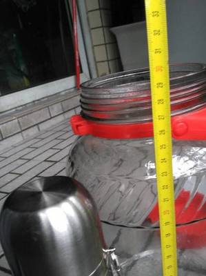 暴利与养生兼顾 跑江湖摆地摊的中药材保健药酒生意经