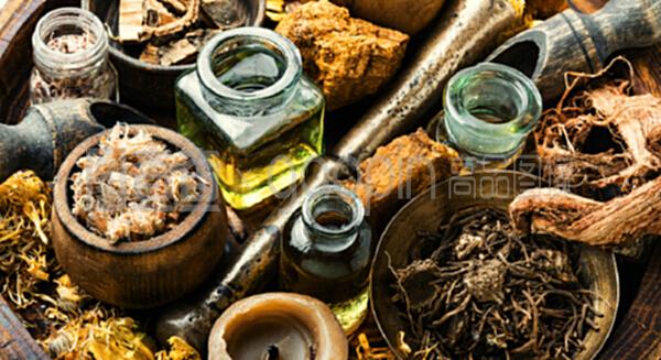 中草药与药材的辨析及其重要性